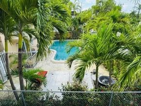 1840 Dewey St 103, Hollywood FL 33020