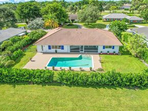 524 Muirfield Dr, Atlantis FL 33462