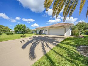 524 Muirfield Dr, Atlantis FL 33462