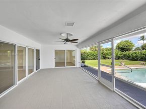 524 Muirfield Dr, Atlantis FL 33462