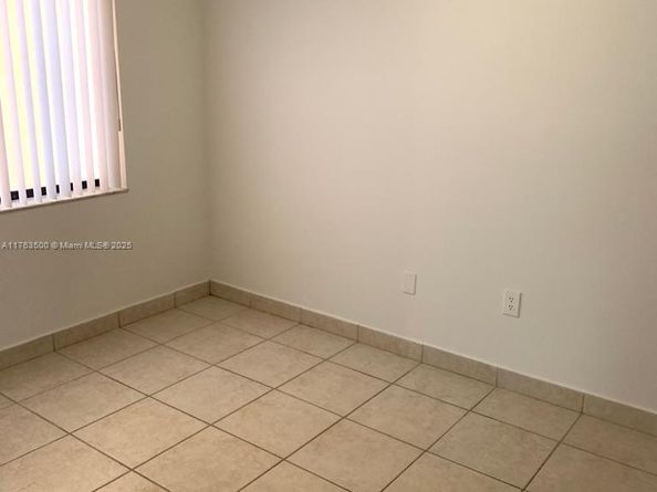 8520 SW 133rd Ave Rd 302, Miami FL 33183