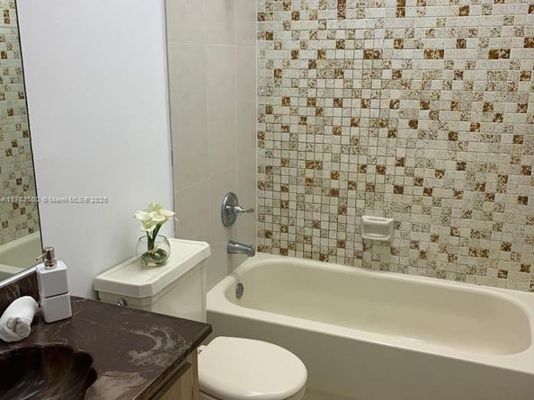 8520 SW 133rd Ave Rd 302, Miami FL 33183