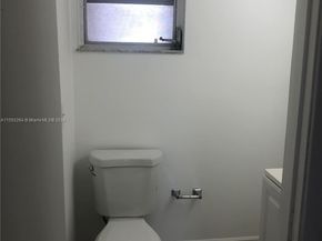 8850 Fontainebleau Blvd 101, Miami FL 33172