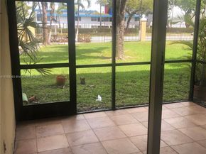 8850 Fontainebleau Blvd 101, Miami FL 33172
