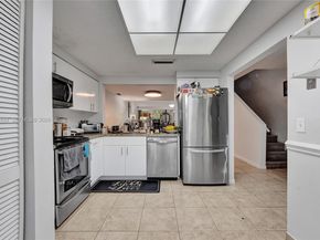 3592 NW 83rd Ln, Sunrise FL 33351