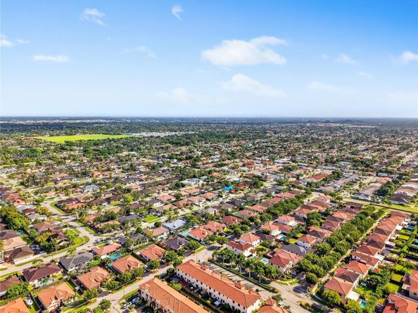15305 SW 173rd St, Miami FL 33187