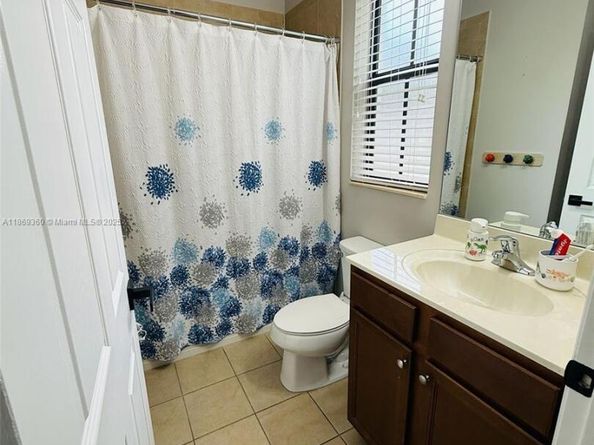 15305 SW 173rd St, Miami FL 33187