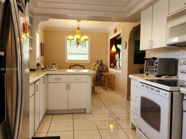 1931 SW 83rd Ave, Miami FL 33155
