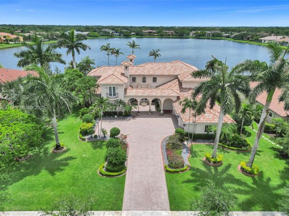 3308 Islewood Ave, Weston FL 33332