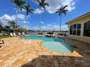 3308 Islewood Ave, Weston FL 33332