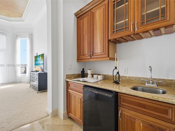 3308 Islewood Ave, Weston FL 33332