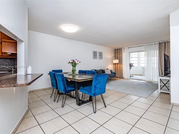 1750 NE 191st St 7082, Miami FL 33179