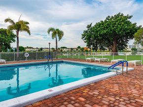 1750 NE 191st St 7082, Miami FL 33179