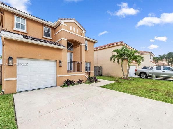 3226 W Buena Vista Dr, Margate FL 33063