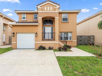 3226 W Buena Vista Dr
