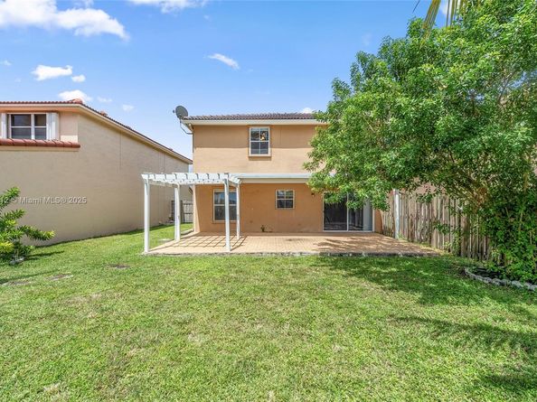 3226 W Buena Vista Dr, Margate FL 33063