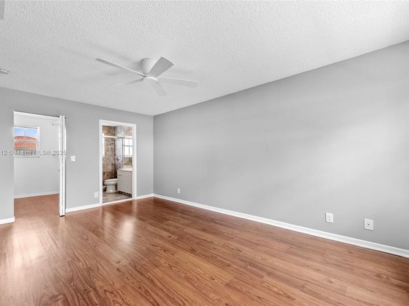 3226 W Buena Vista Dr, Margate FL 33063