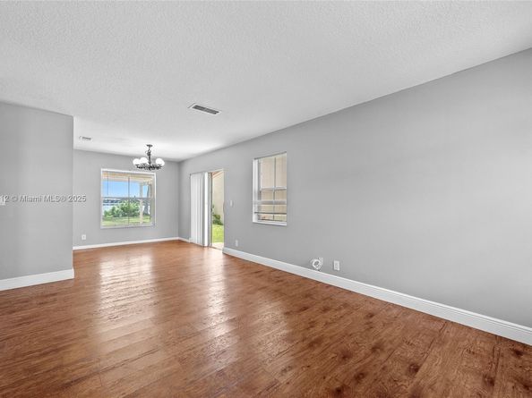 3226 W Buena Vista Dr, Margate FL 33063