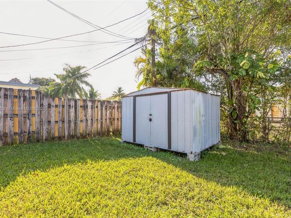 7804 Meridian St, Miramar FL 33023