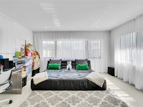 830 Raymond St, Miami Beach FL 33141