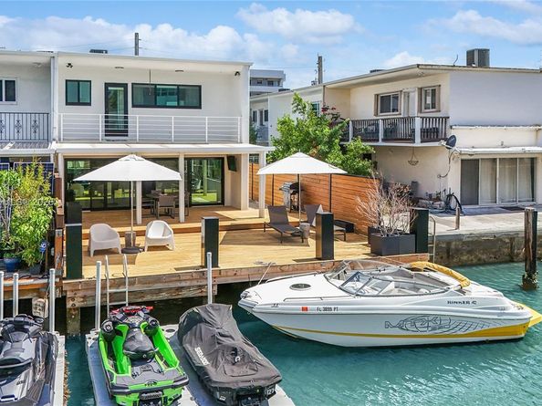 830 Raymond St, Miami Beach FL 33141