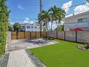 830 Raymond St, Miami Beach FL 33141