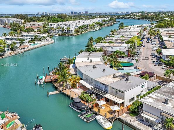 830 Raymond St, Miami Beach FL 33141