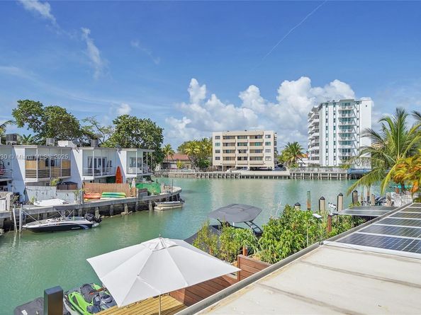 830 Raymond St, Miami Beach FL 33141