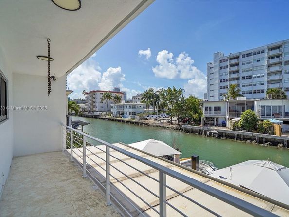 830 Raymond St, Miami Beach FL 33141