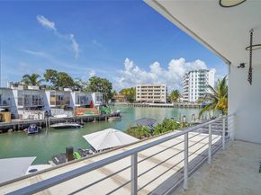 830 Raymond St, Miami Beach FL 33141