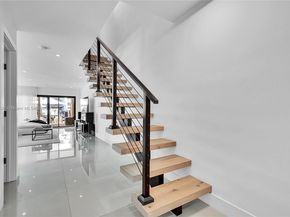 830 Raymond St, Miami Beach FL 33141