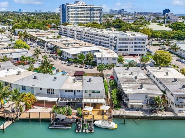 830 Raymond St, Miami Beach FL 33141