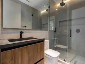 2777 Calusa St, Miami FL 33133