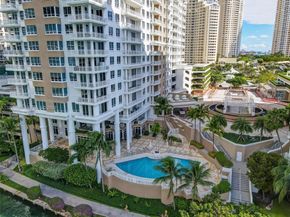 801 Brickell Key Blvd 2502, Miami FL 33131