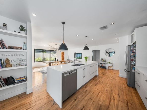 16900 SW 87th Ave, Palmetto Bay FL 33157