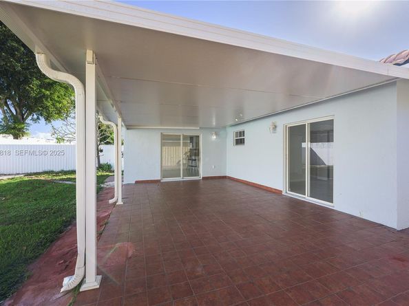 13797 SW 154th St, Miami FL 33177