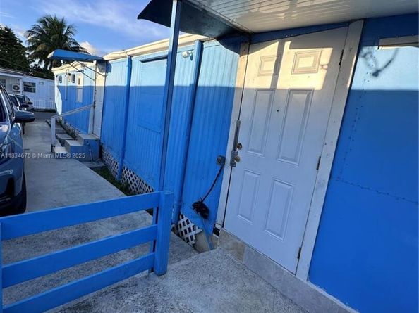 3520 NW 79th St - f622, Miami FL 33147