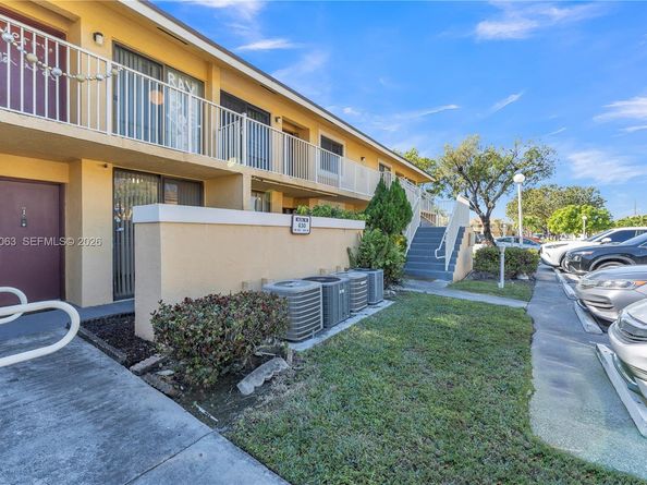 430 NW 214th St 103, Miami Gardens FL 33169