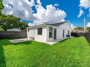 975 SW 89th Ave, Miami FL 33174