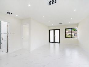 975 SW 89th Ave, Miami FL 33174