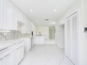 975 SW 89th Ave, Miami FL 33174