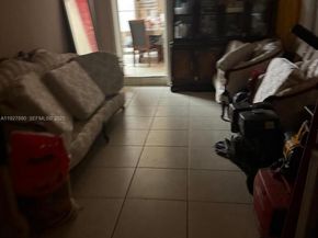 3090 NW 33rd St, Miami FL 33142