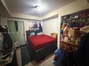 3090 NW 33rd St, Miami FL 33142