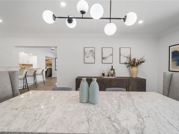 4011 NE 26th Ave, Lighthouse Point FL 33064