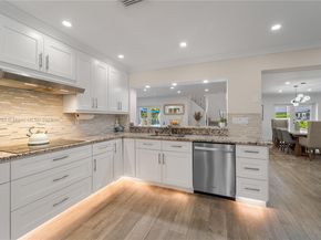 4011 NE 26th Ave, Lighthouse Point FL 33064