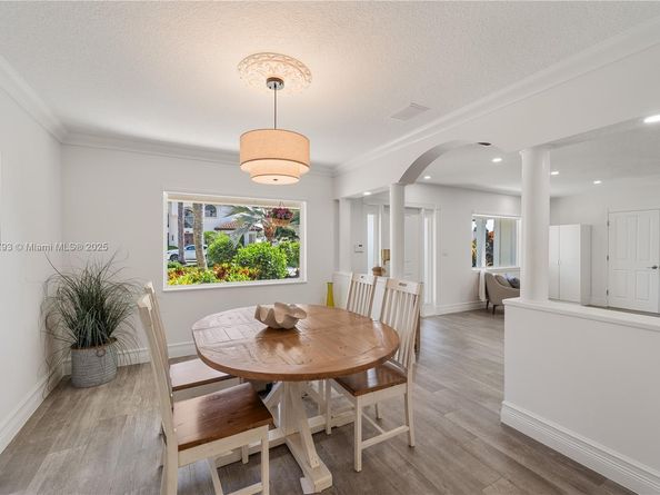 4011 NE 26th Ave, Lighthouse Point FL 33064