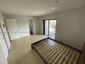 13500 NE 3rd Ct 309, North Miami FL 33161
