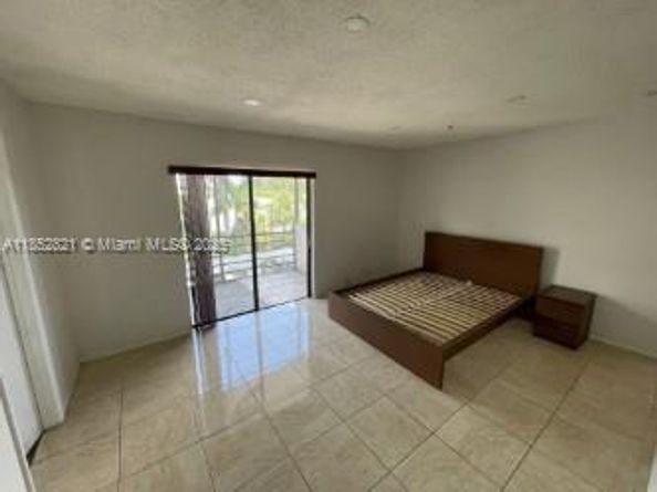 13500 NE 3rd Ct 309, North Miami FL 33161