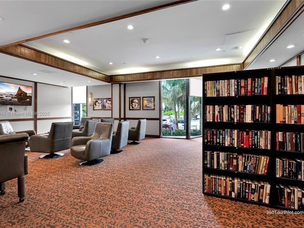 20281 E Country Club Dr 1712, Aventura FL 33180