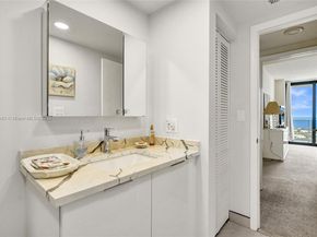 20281 E Country Club Dr 1712, Aventura FL 33180